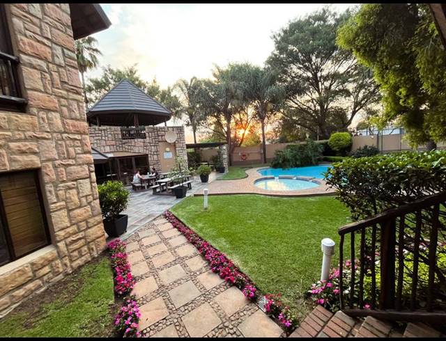 3 BEDROOM TOWNHOUSE FOR SALE IN DOUGLASDALE